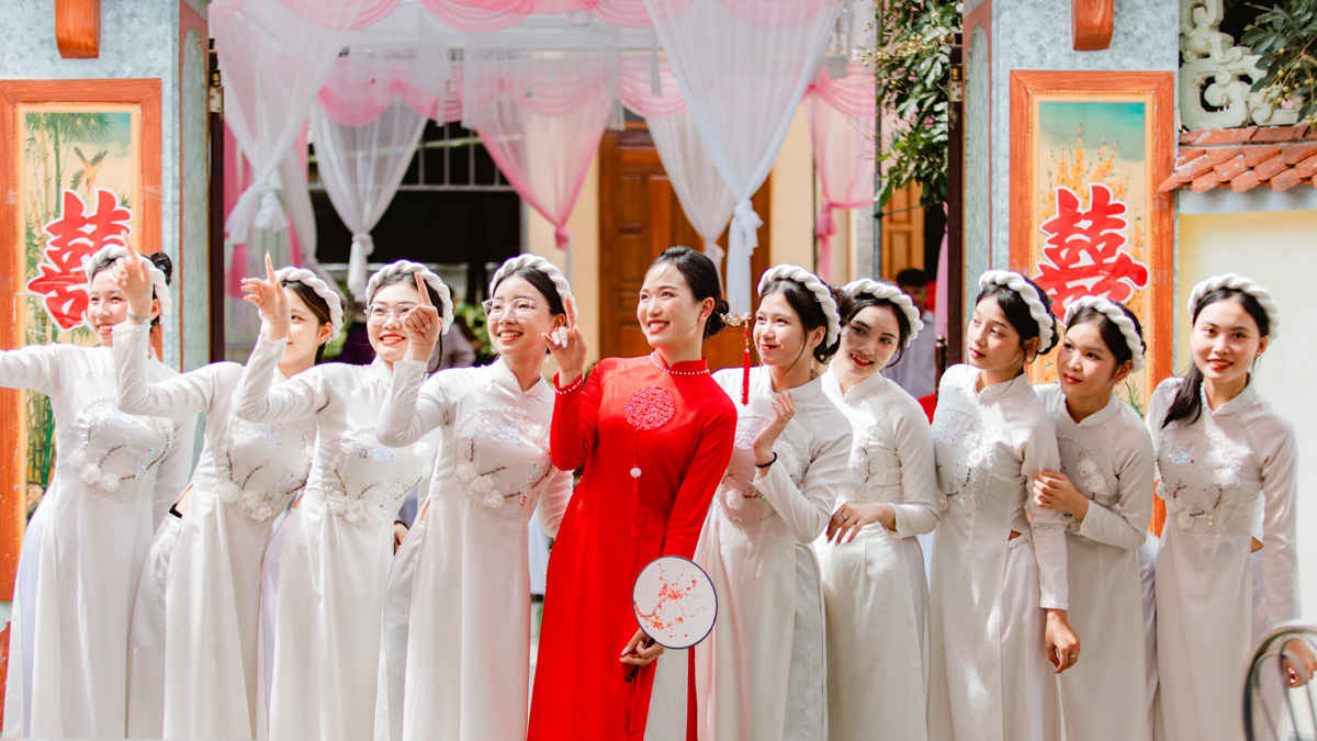 ĐÔNG AN - HỒNG TƯƠI